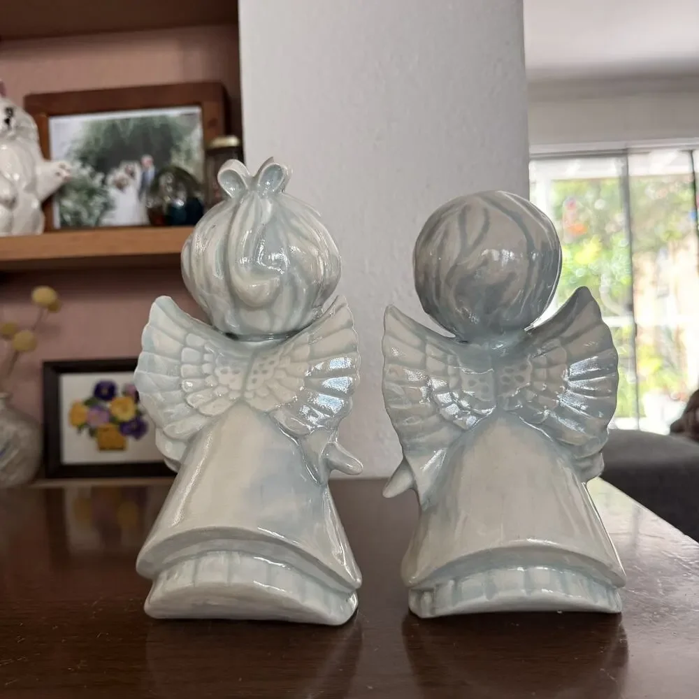 Vintage Kissing Angels Christmas Decoration 1982